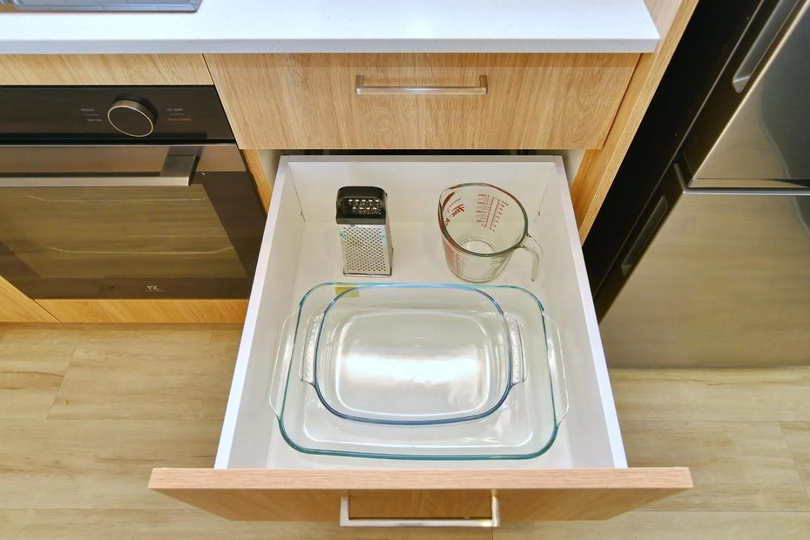 Modern Comfort 2Br Townhouse Near Cbd - Christchurch Holiday Homes