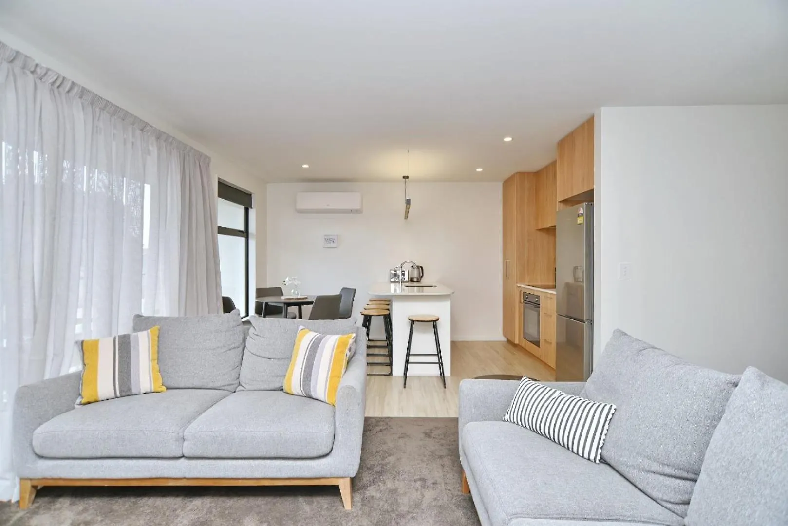 Modern Comfort 2Br Townhouse Near Cbd - Christchurch Holiday Homes Új-Zéland